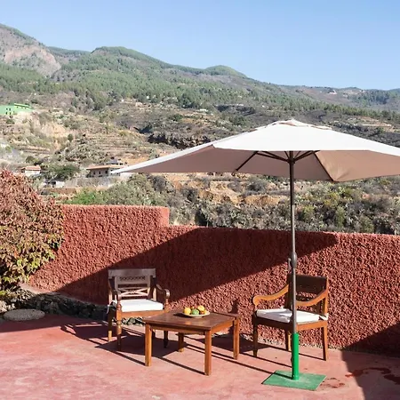 Casa Del Cura Viejo Kır Evi *